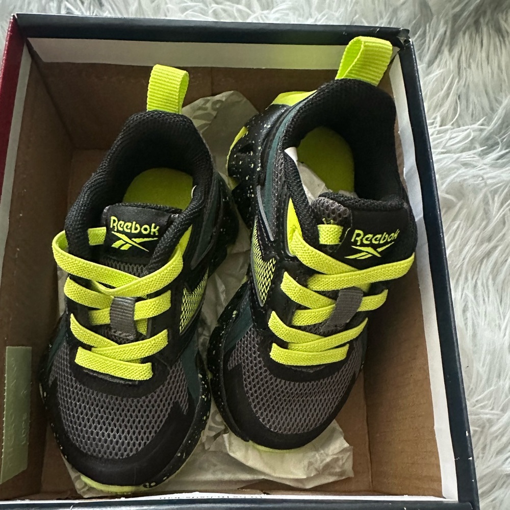 Reebok Kids Sneakers - Black and Neon Yellow